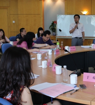 陳英宇老師授課圖片