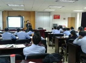 黃國亮老師授課圖片