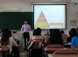 黃國亮老師授課圖片