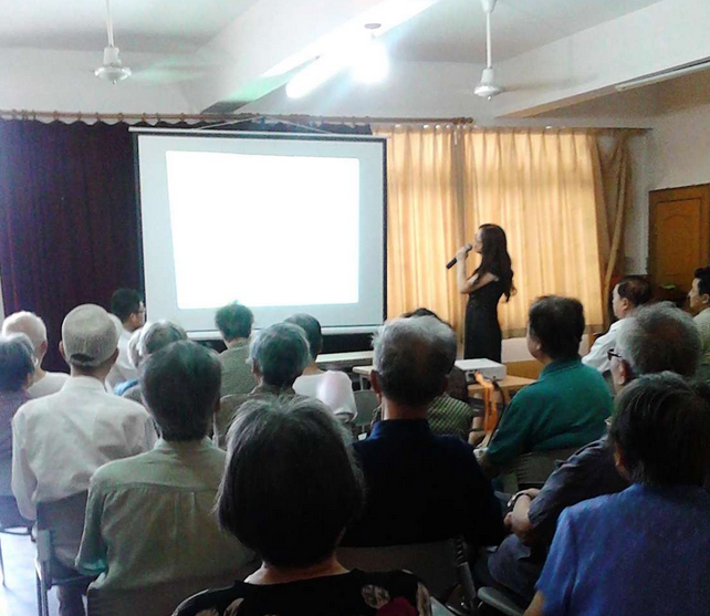 張?jiān)伱肥谡n見證